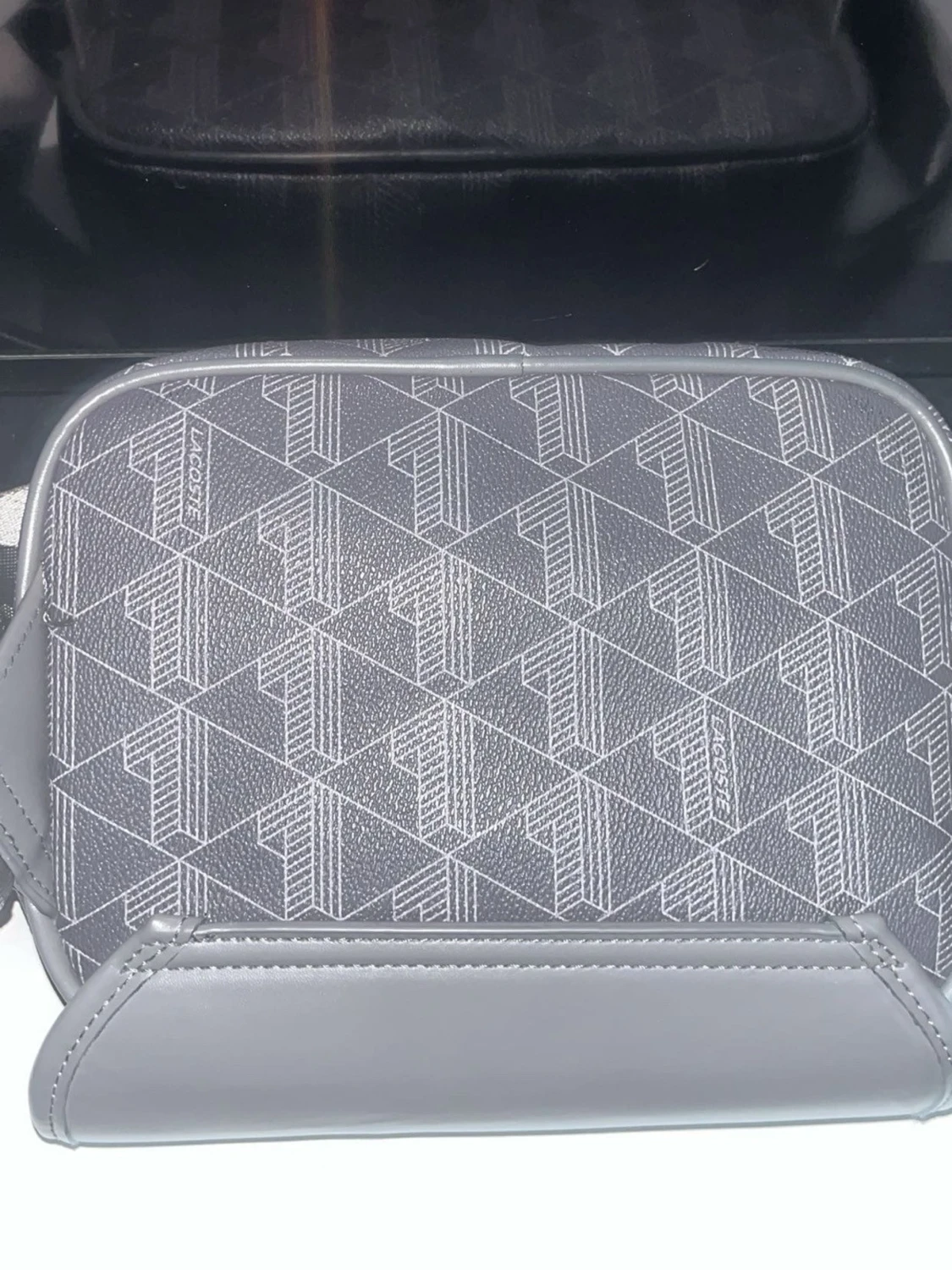 Lacoste Axelremsväska - 2