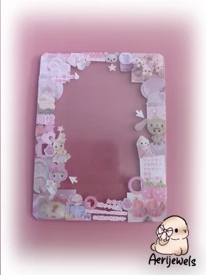 Deco top loader - Handgjord av mig! Kontakta gärna innan du trycker på köp nu💗 #coquette #anime #kpop #deco #kawaii #trinket #studioghibli #shoujo #manga #emo #alt #cute #grunge