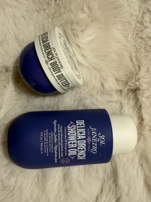 Sol de Janeiro Delicia Drench duo - Säljer ett set med Delicia Drench Body Butter 25 ml och Shower Oil 90ml från Sol de Janeiro. 