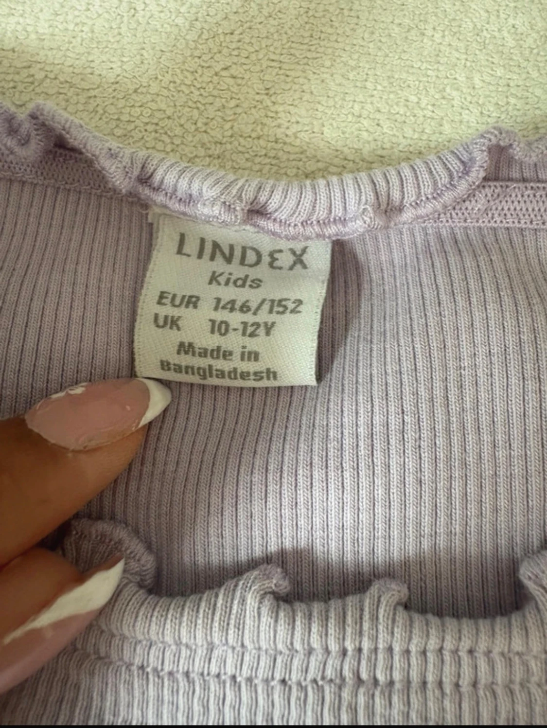 Ljuslila ribbad klänning från Lindex - 2