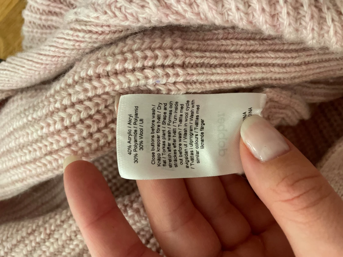 Stickad kofta dobber - 2