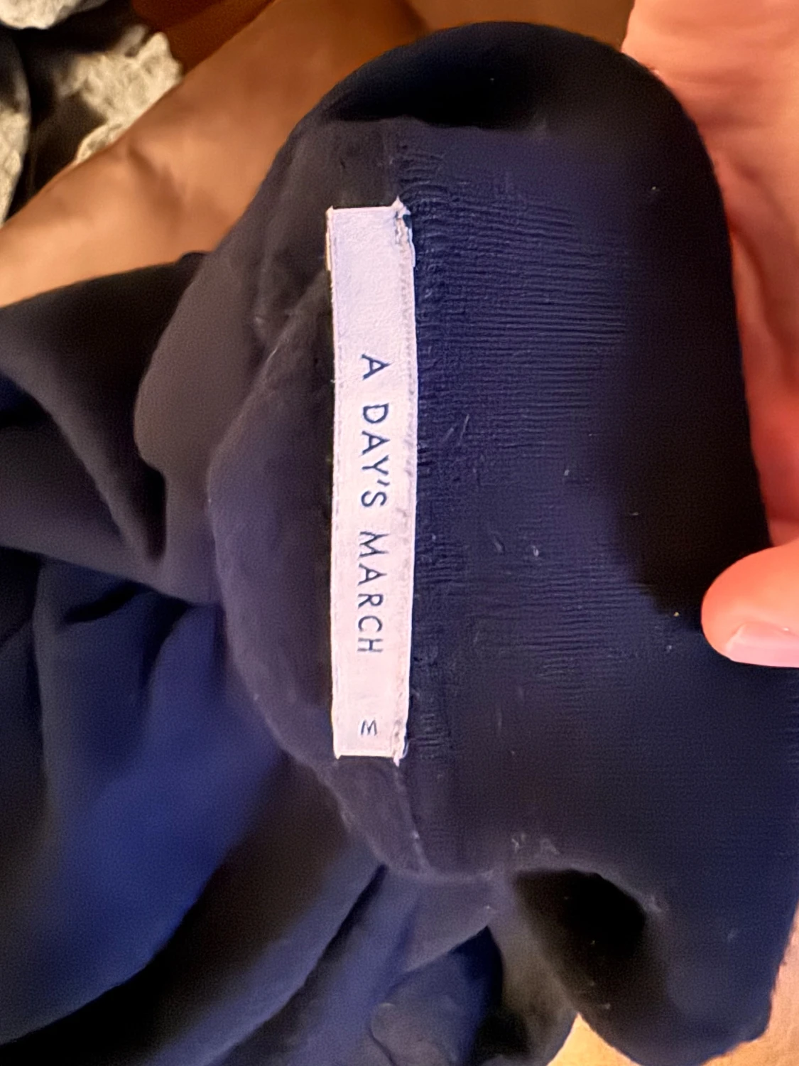 Marinblå merinoull pikétröja A Day's March - 1