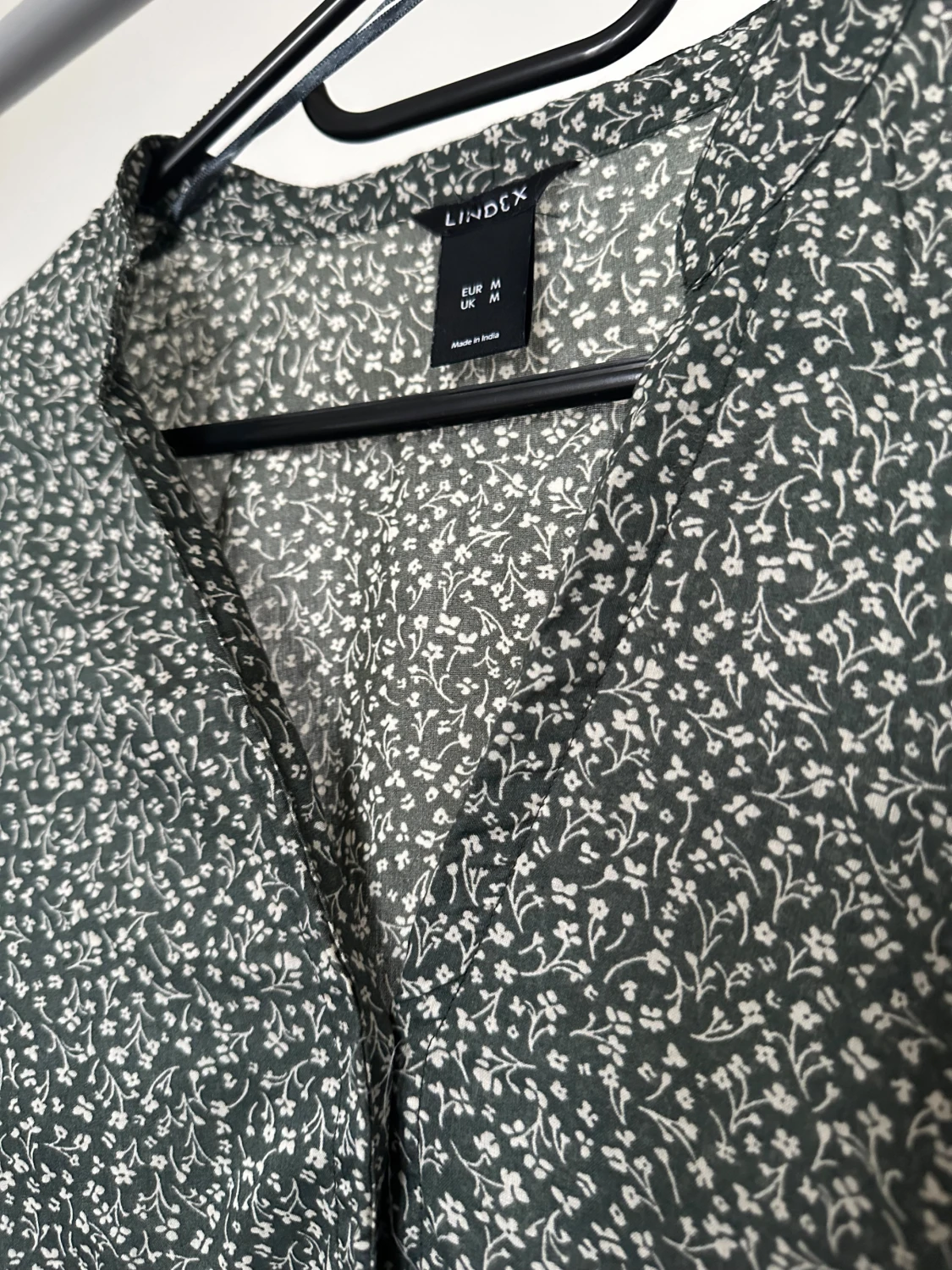 Blus från Lindex - 4