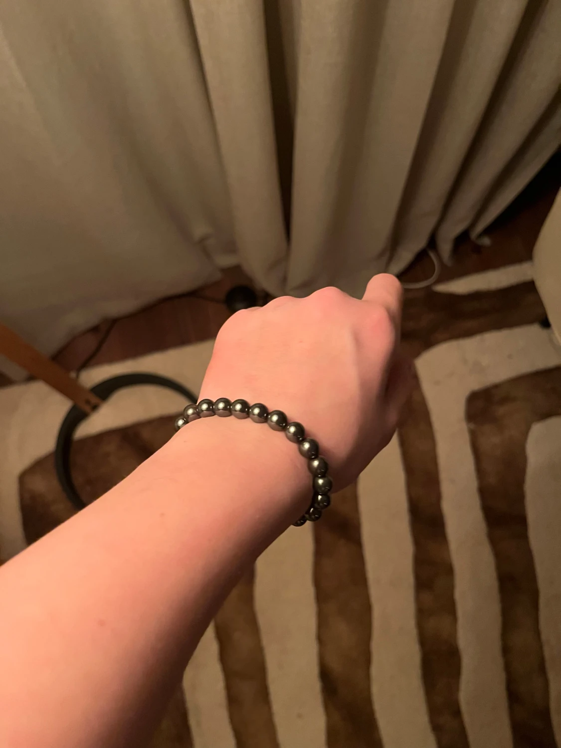  Två riktigt schyssta armband +1 kristall på köpt  - 1