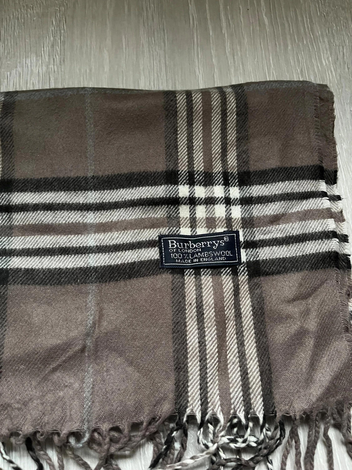 Brun rutig halsduk från Burberrys - 1