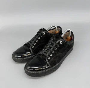 Lanvin Skor | 44 - Lanvin Dbb1 sneakers | Grymt skick | Storlek 9, passar 44 | Endast skorna ingår | INGA BYTEN | Fraktar spårbart eller möts upp i Täby 