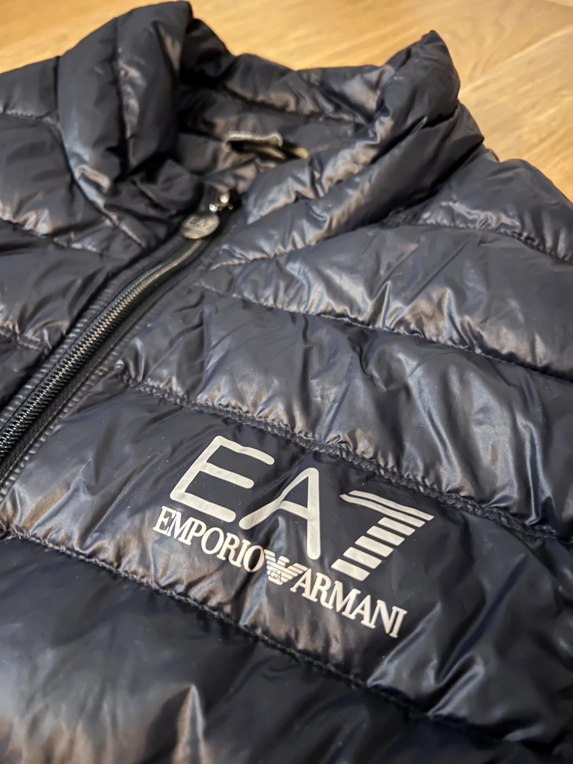 Svart dunväst från EA7 Emporio Armani - 1