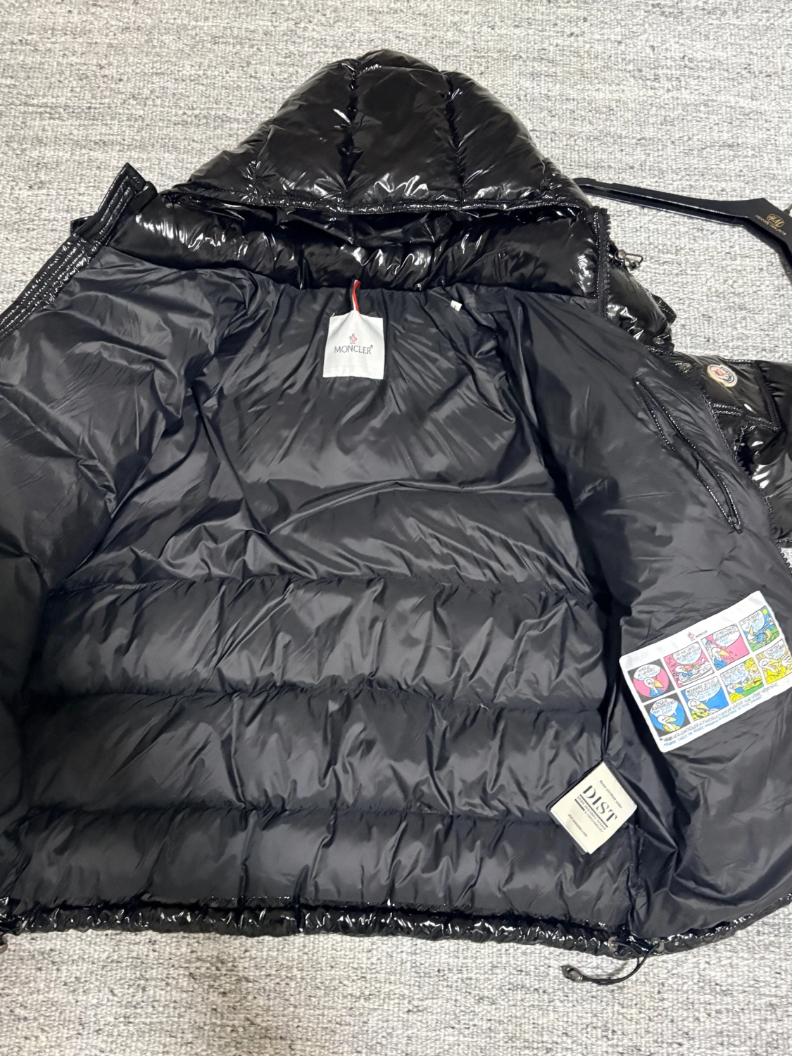 Svart Moncler pufferjacka med huva - 2