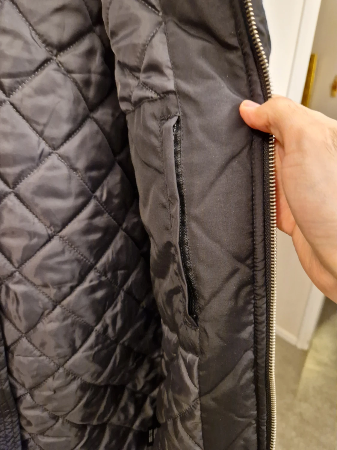 Oanvänd Höstjacka storlek S - 3