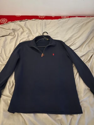 Ralph lauren quarter zip  - Helt ny quarter zip, sitter som L-XL