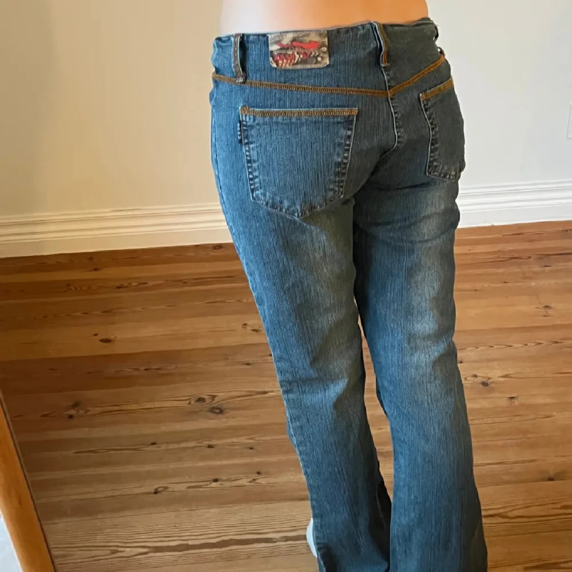 Blå bootcut jeans med snörning - 1