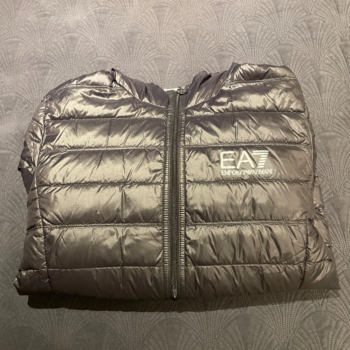 Grå pufferjacka från EA7 Emporio Armani - 3