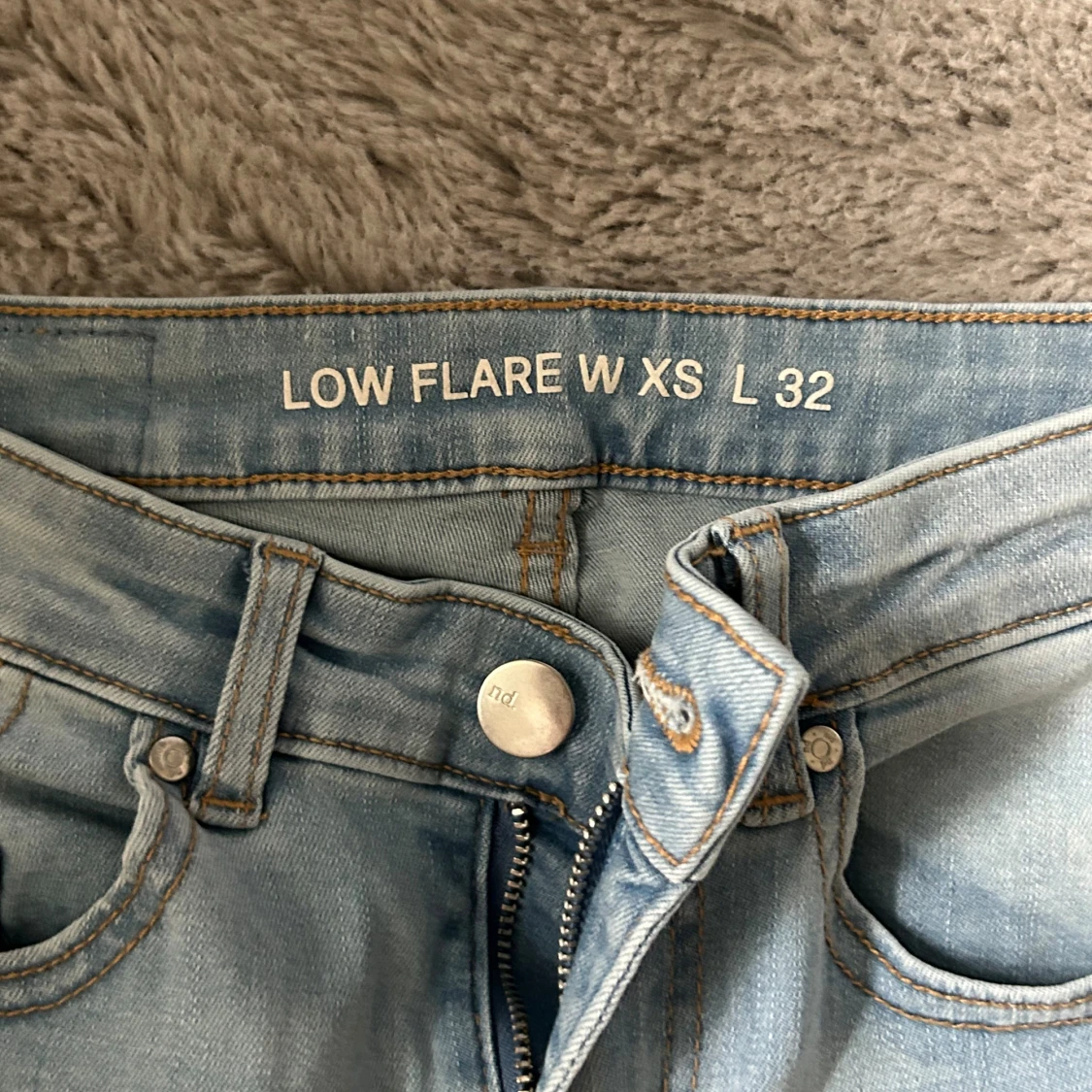 Ljusblå low flare jeans XS L32 - 3