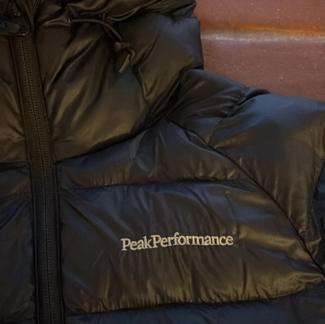 Svart dunjacka Peak Performance - 2