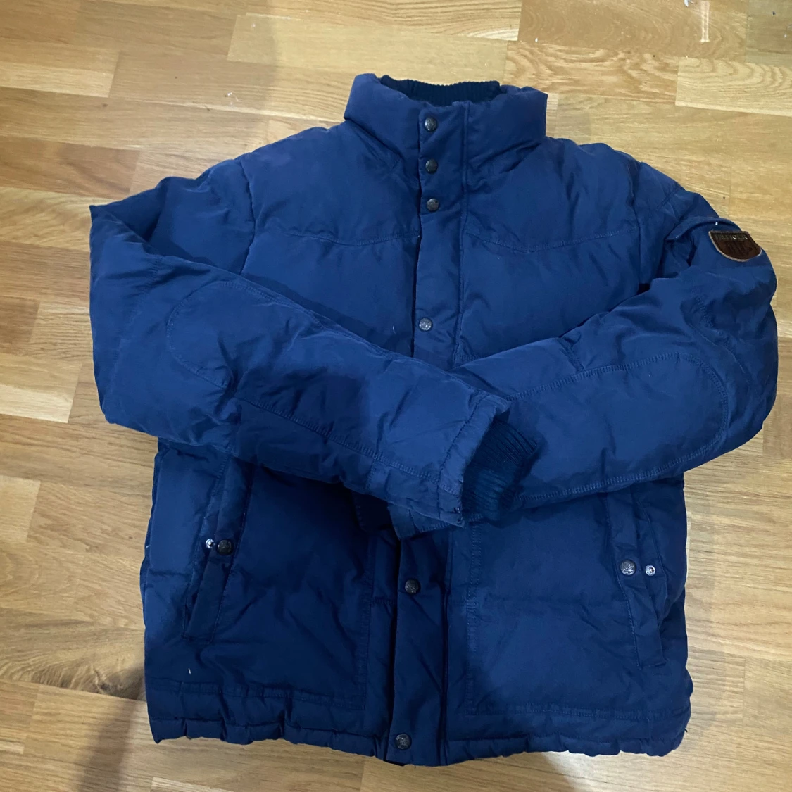 Blå pufferjacka från Hilfiger Denim