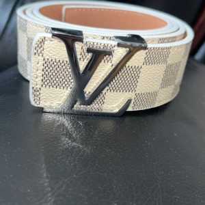 Lv herr - 125cm oanvänd. Pris går att diskuteras 