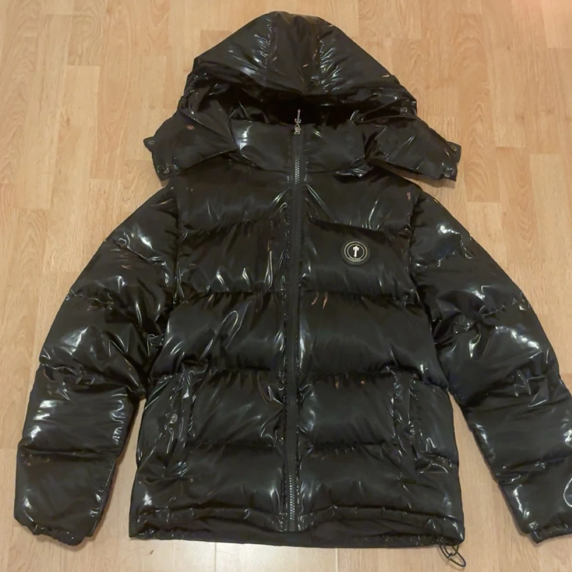 Svart pufferjacka från Trapstar M