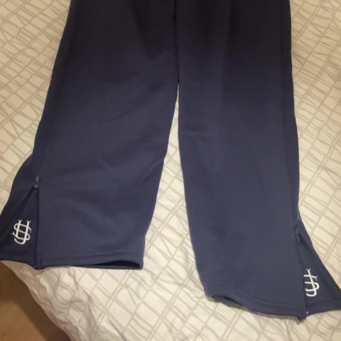 Flared Mörkblå mjukisbyxor  - 1