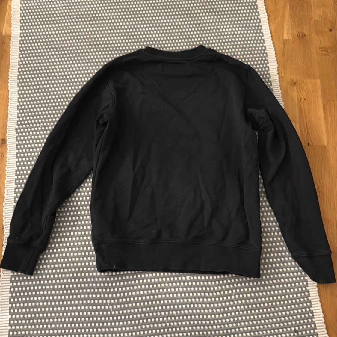 Svart sweatshirt från Calvin Klein Jeans - 1