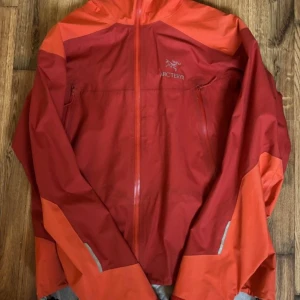 Arcteryx skaljacka - Size L
