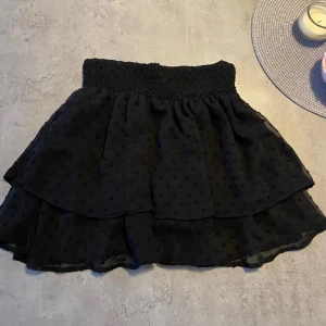 Kjol-Halloween - Kort kjol som passar bra nu till halloween 👻 Utklädnad idéer; Häxa, katt, ängel, ghostface 