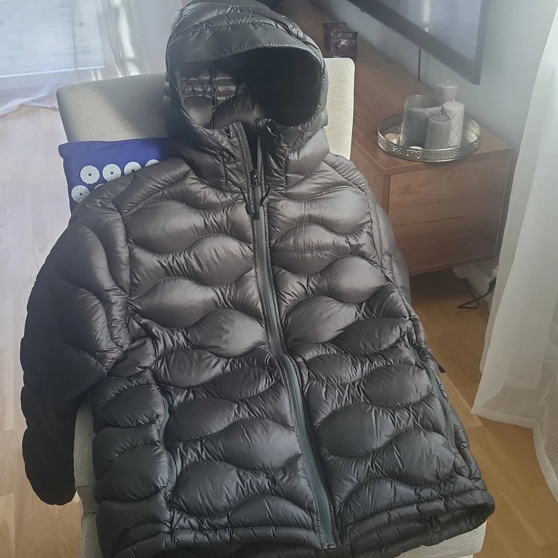 Mörkgrön dunjacka Peak Performance