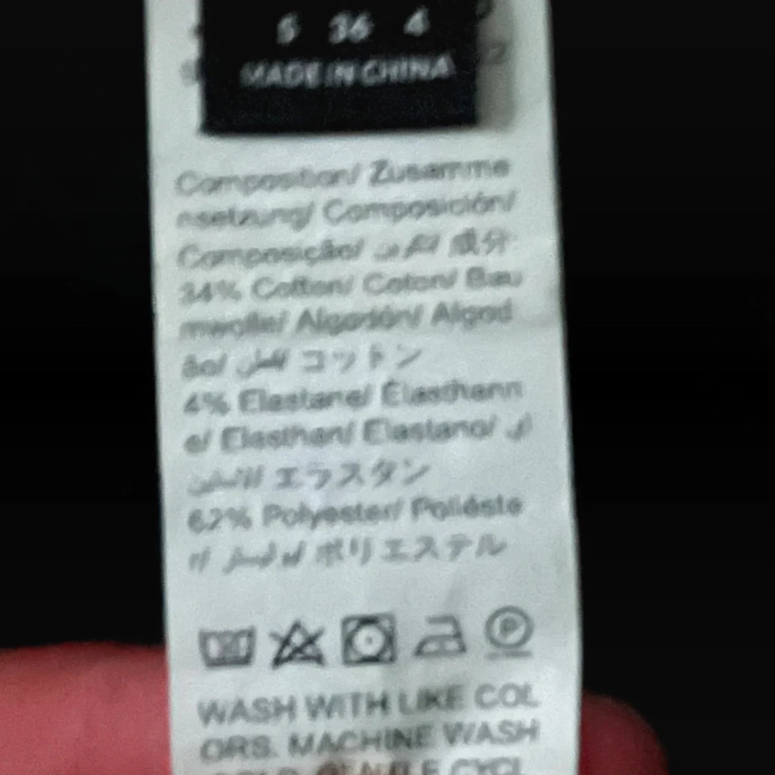 Svart one shoulder topp med strass - 4