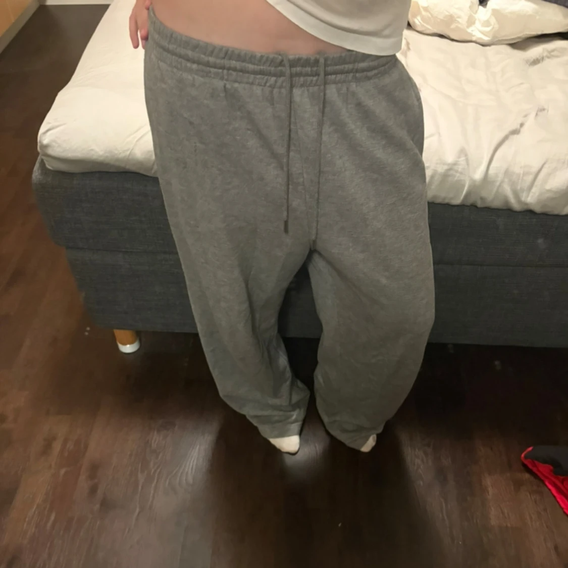 Mysiga grå mjukisbyxor  - 1