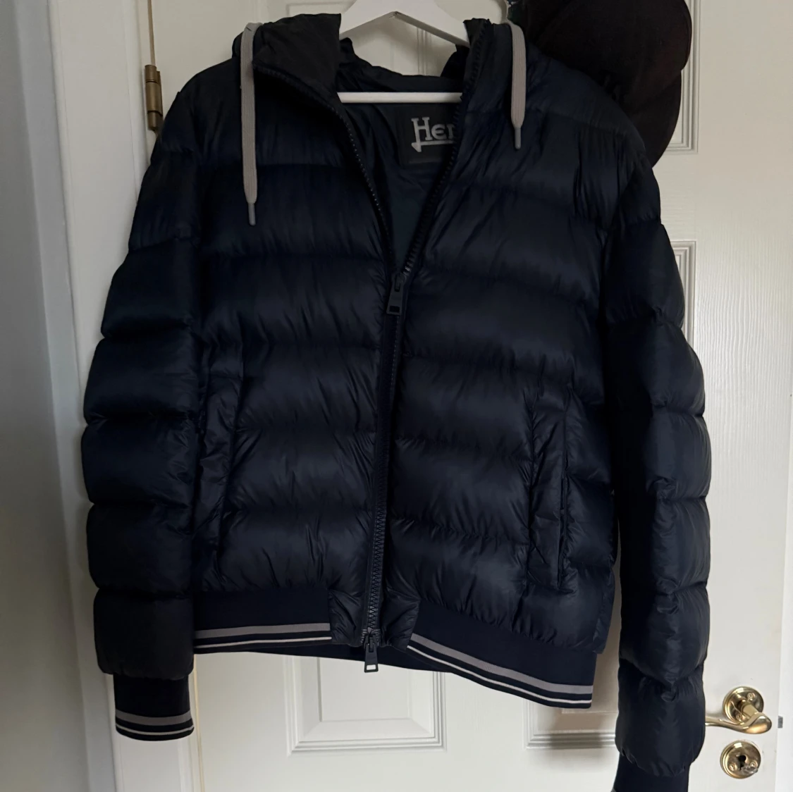 Marinblå herno jacka - 1