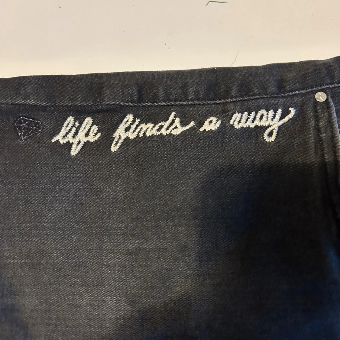 Svarta/gråa jeans från replay! - 2