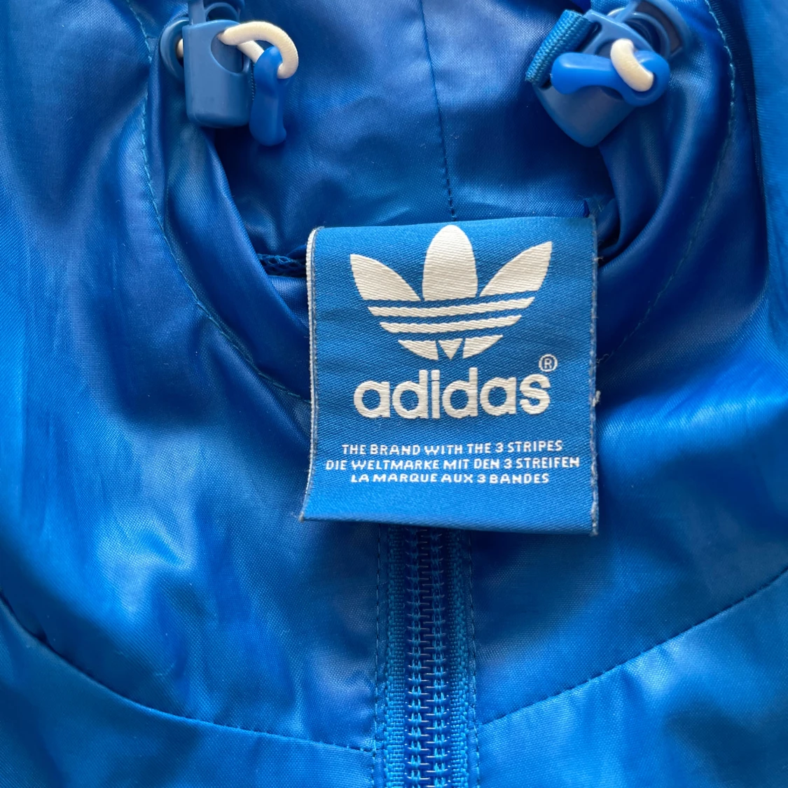 Blå Adidas vindjacka med huva M - 3