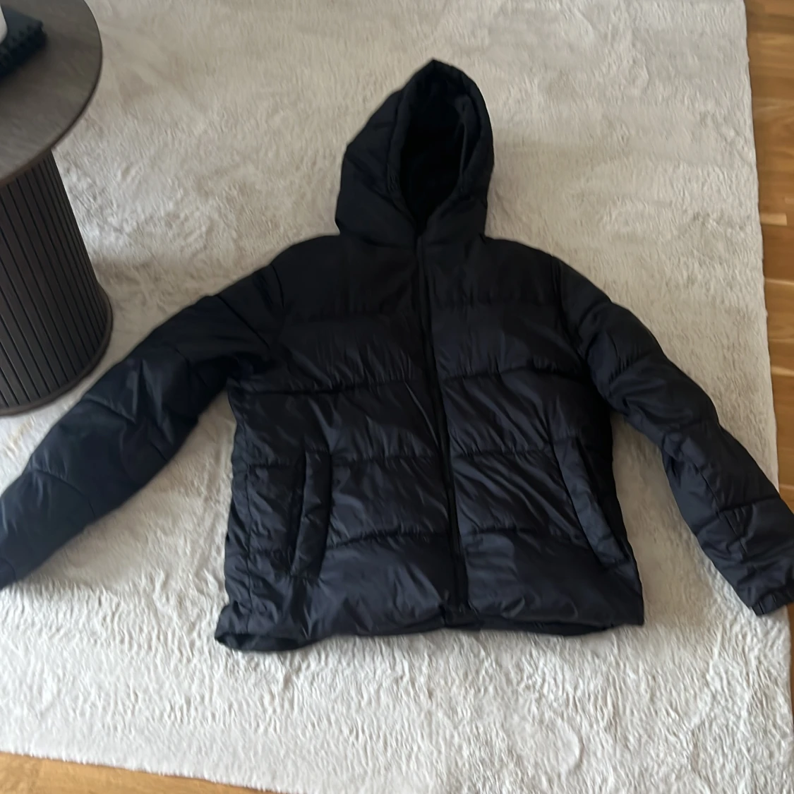 Svart pufferjacka från Jack & Jones - 3