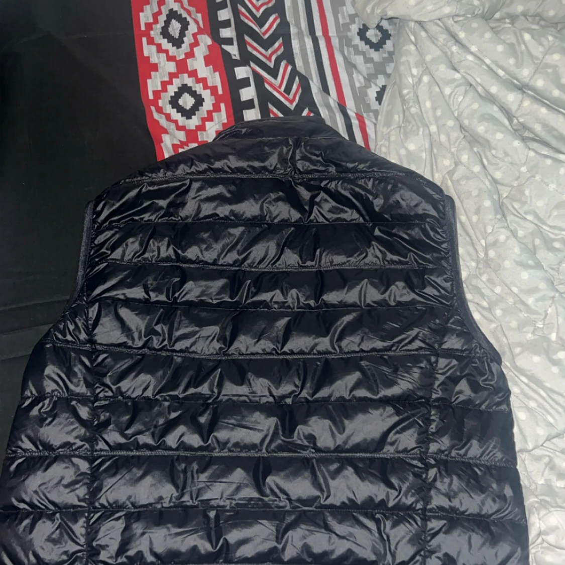 Svart dunväst från Emporio Armani EA7 - 1