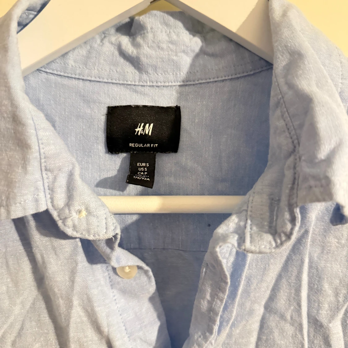 Ljusblå skjorta från H&M - 1