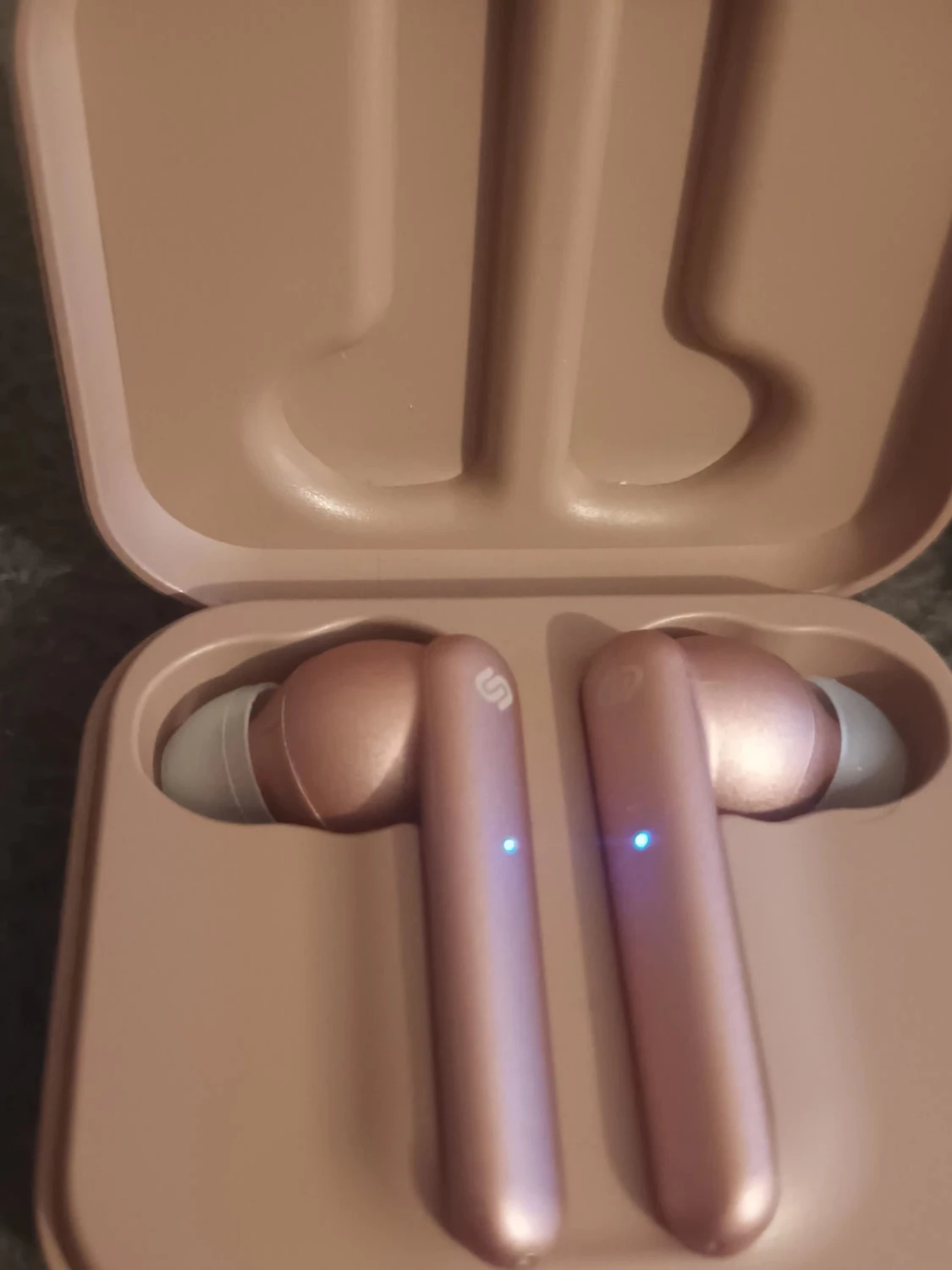 Rosa trådlösa in-ear hörlurar Urbanista - 2