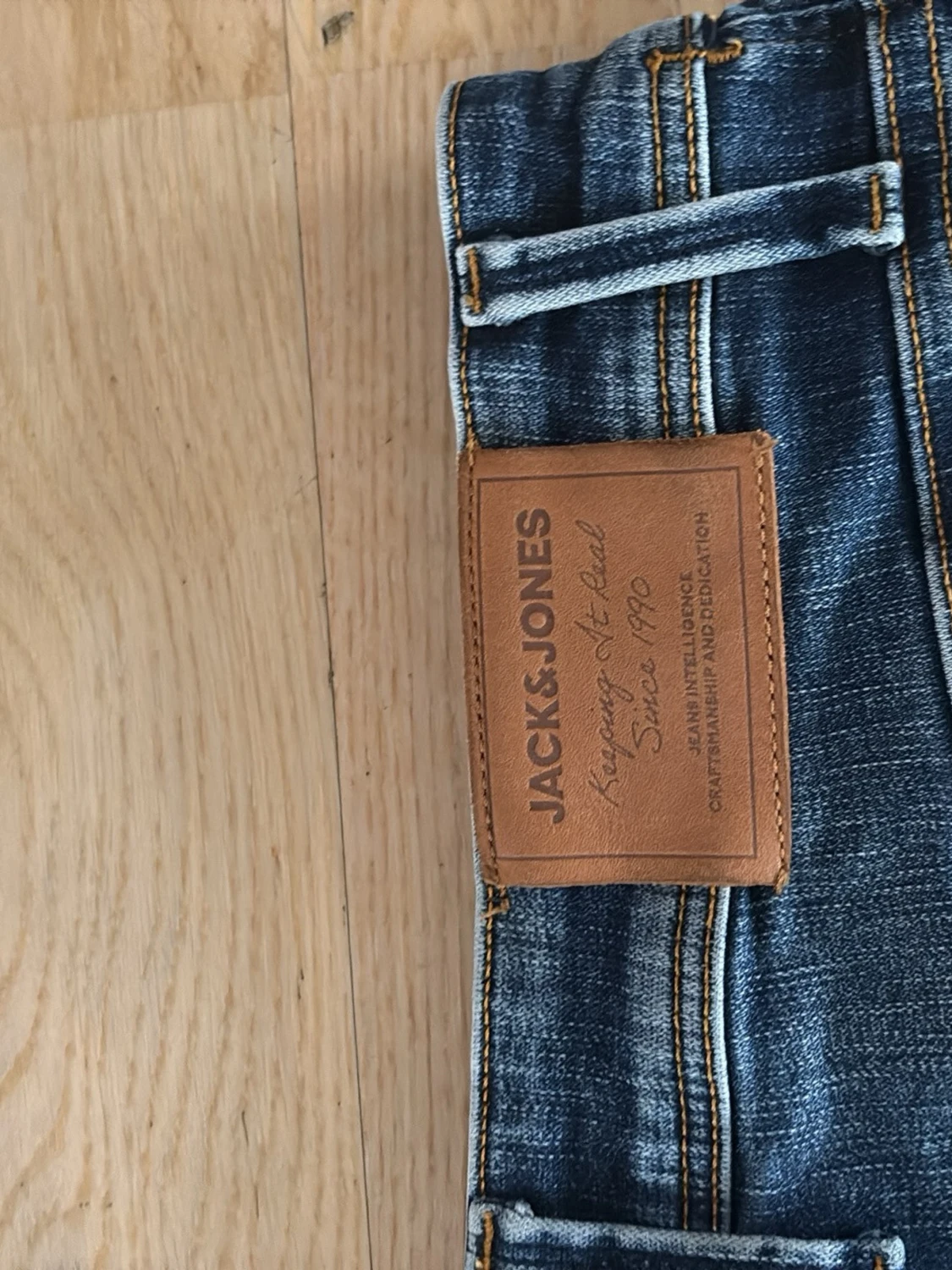 Blå jeans från jack and jones - 3