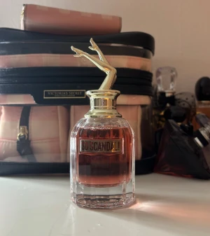 Jean Paul Gaultier parfym - Jean Paul Gaultier so scandal 50 ml🩷