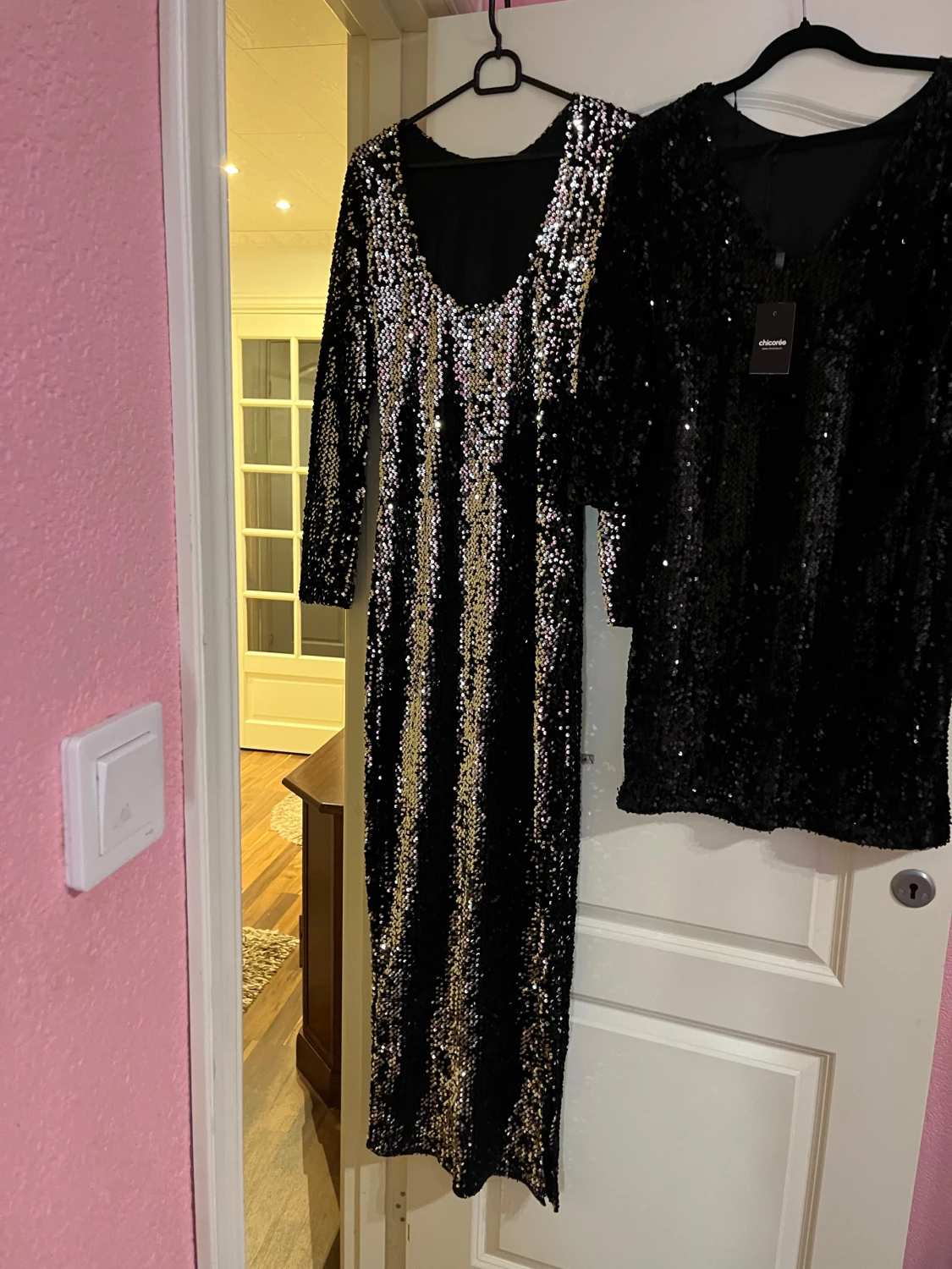 Svart glittrig paljettklänning - 6