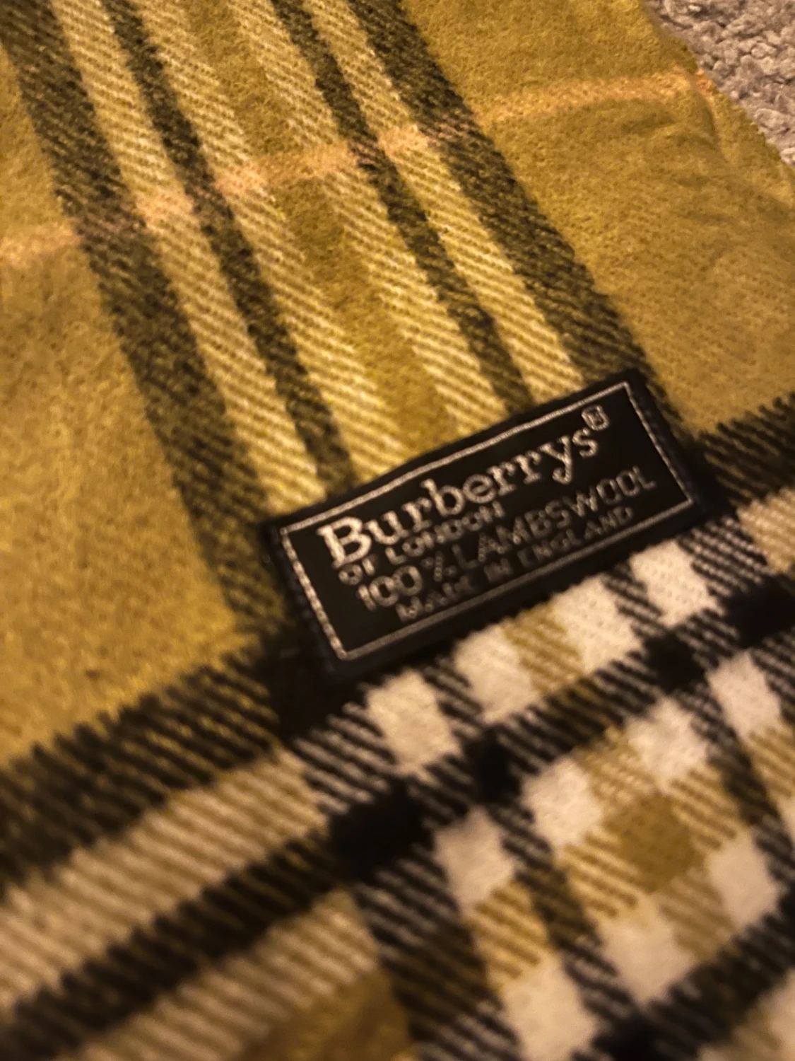 Rutig gul halsduk från Burberrys - 2