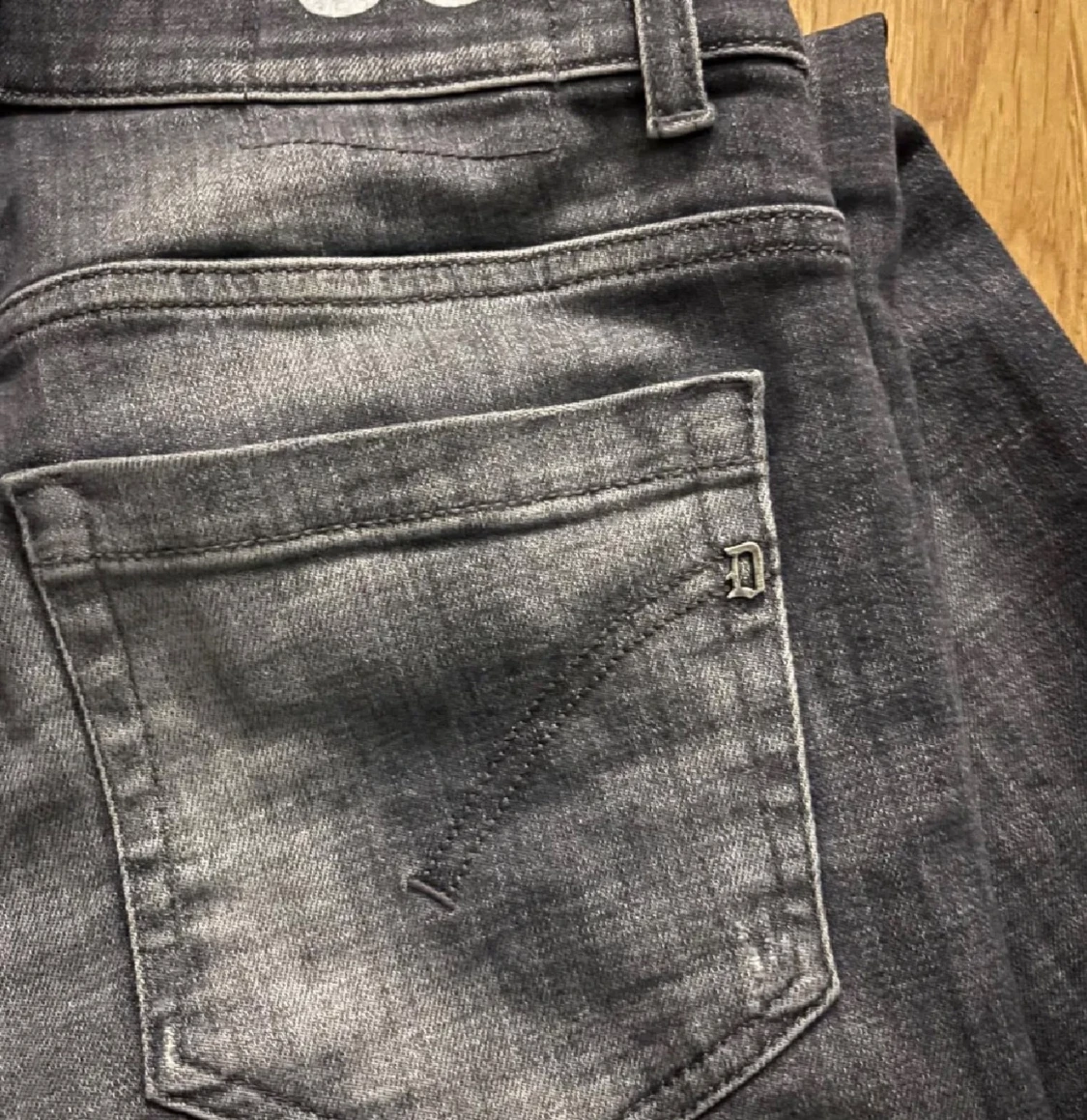 Grå dondup jeans  - 2