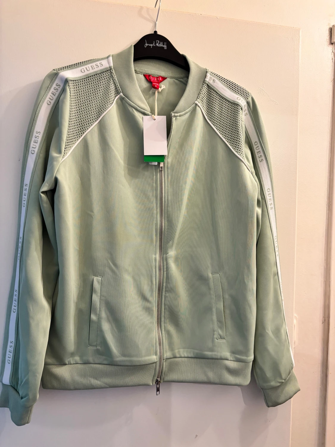 Ljusgrön bomberjacka från Guess