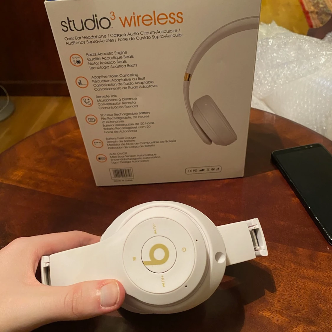 Beats Studio3 Wireless - 1