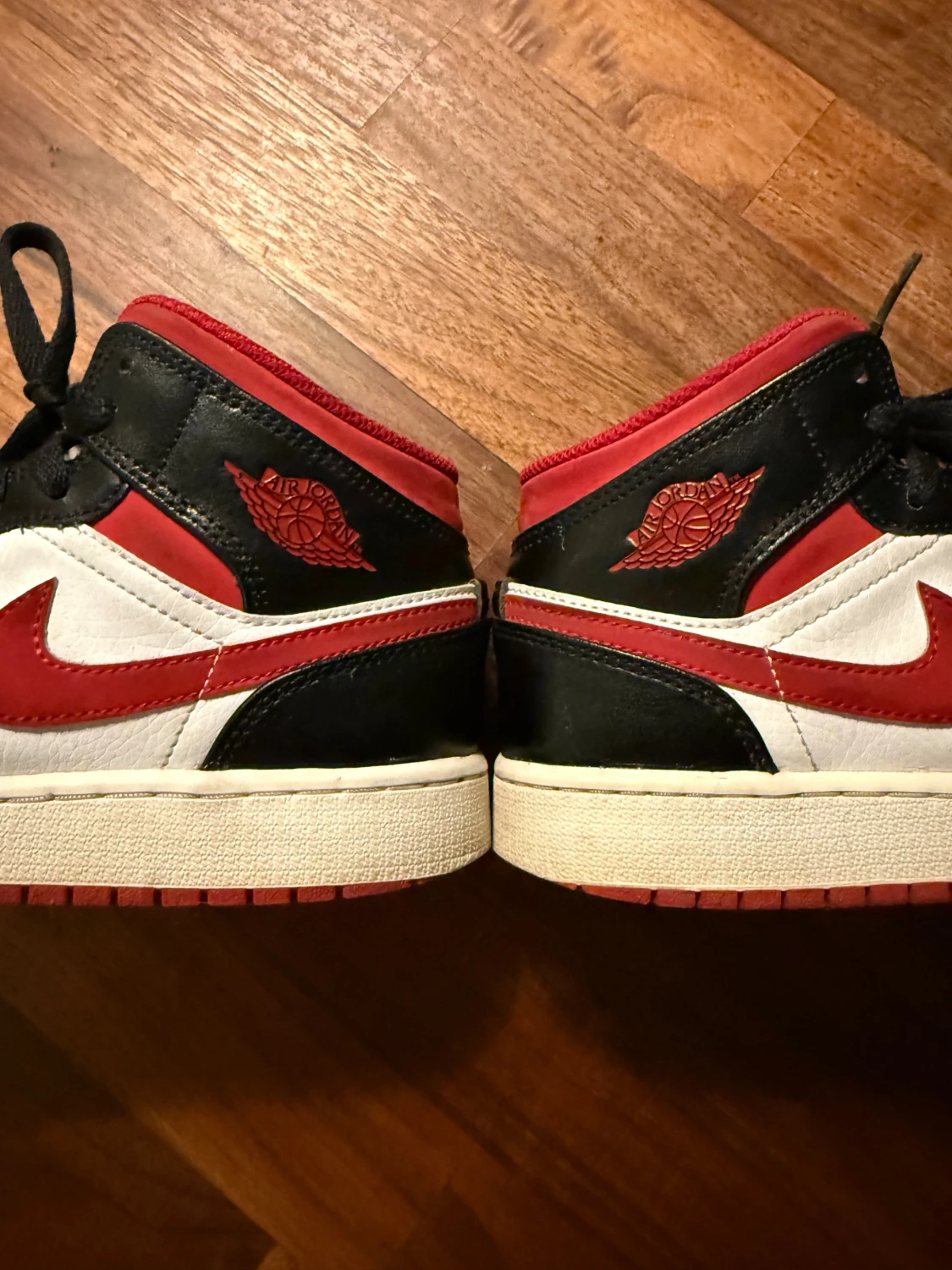 Air Jordan 1 Mid - 4
