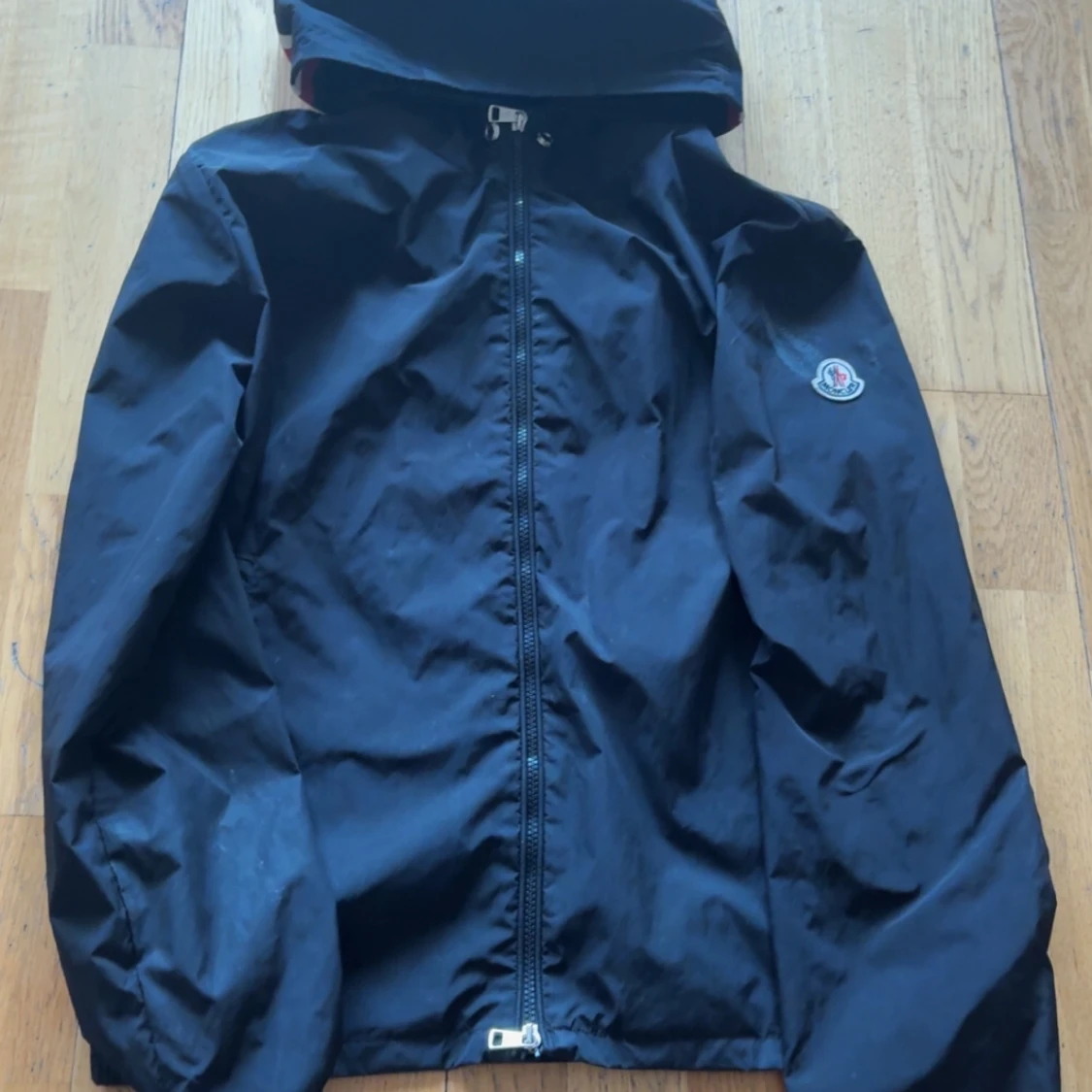 Svart vindjacka Moncler