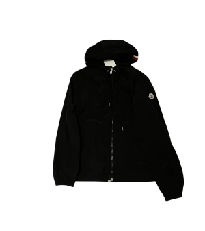 Vindjacka  - En vindjacka i ett bra skick i stl 3 som motsvarar large, den är lite stor och därför ja tänker sälja. Tveka inte på o ställa några frågor!