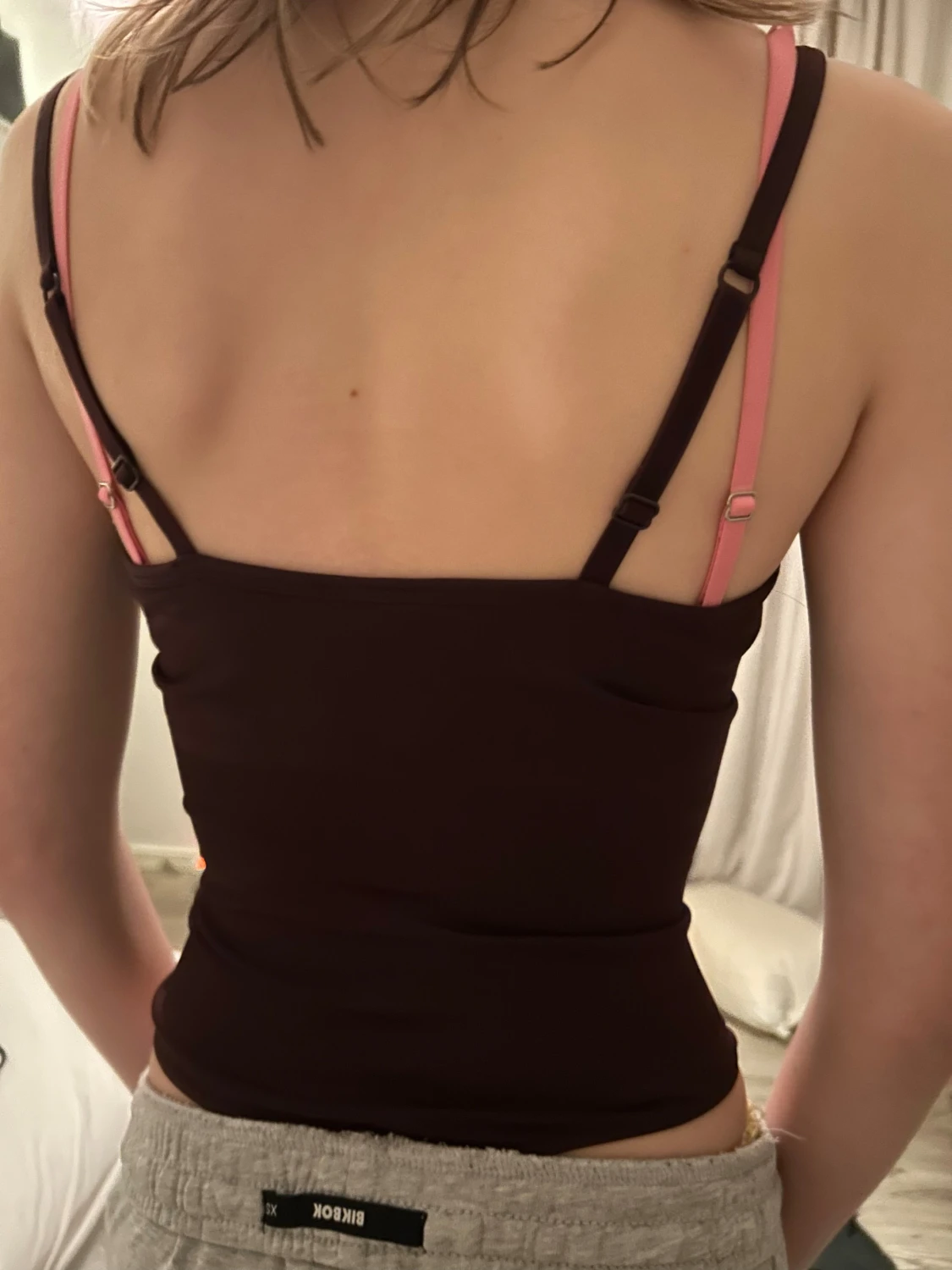 Vinröd korsett-topp från BIKBOK - 1