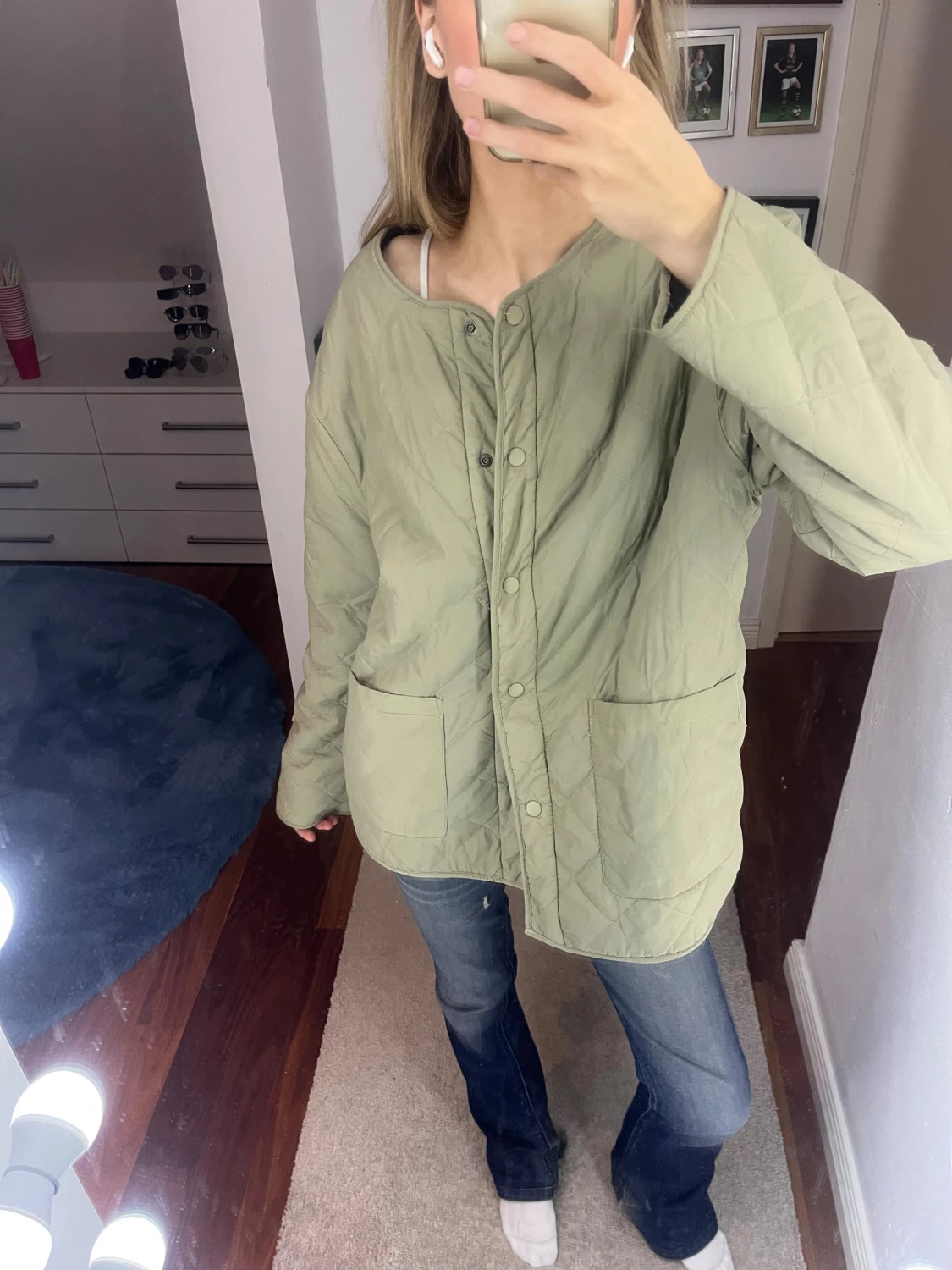 Ljusgrön quiltad jacka med fickor