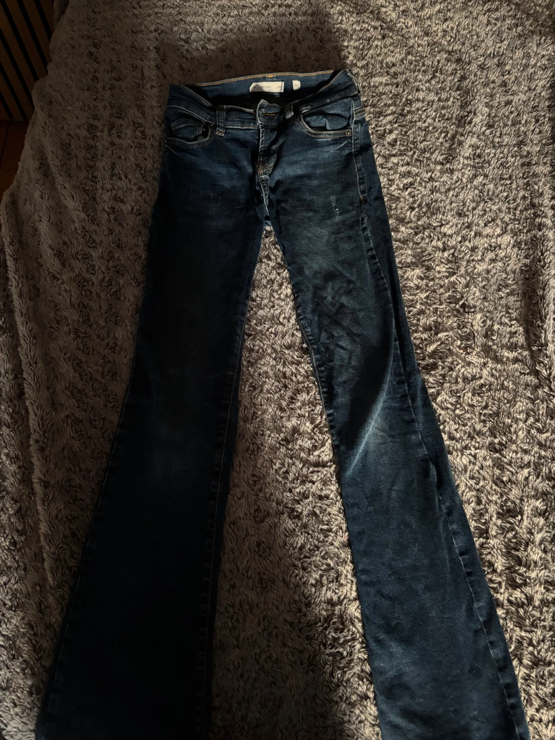 Mörkblå bootcut jeans - 1
