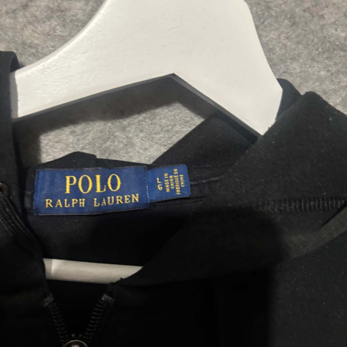 Svart hoodie med dragkedja från Polo Ralph Lauren - 2