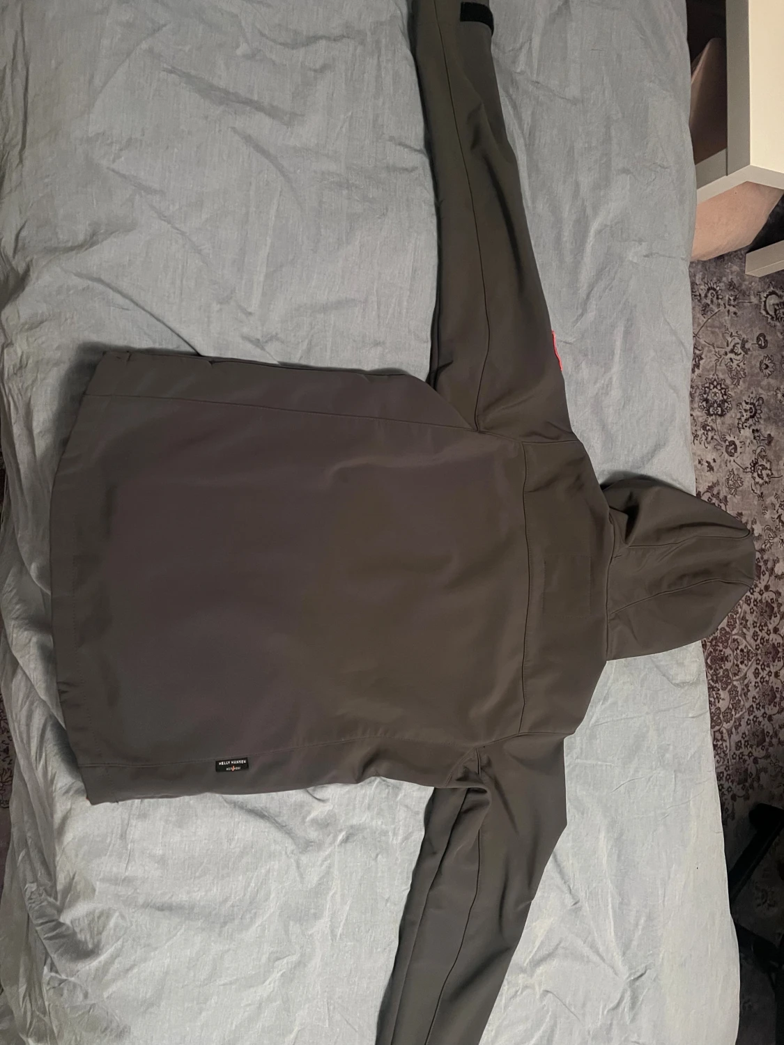 Grå Helly Hansen vindjacka XS - 1